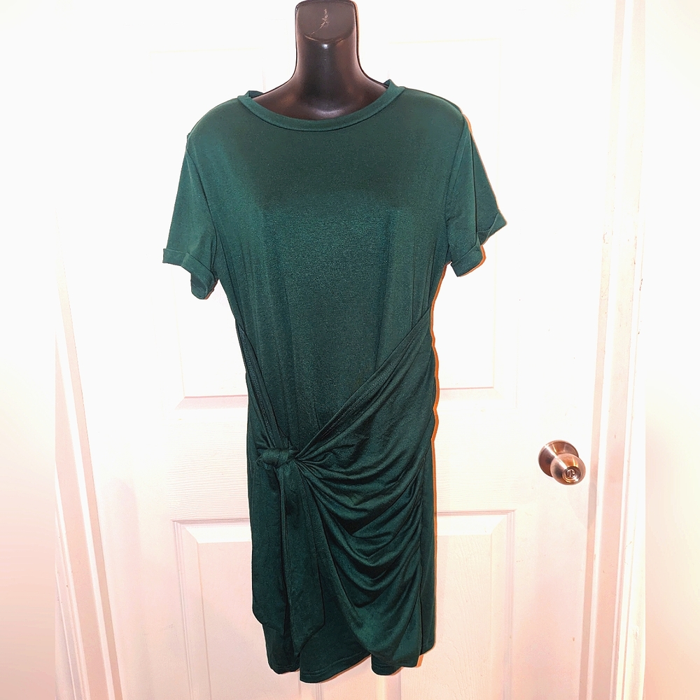 NWT Crewneck Ruched Tie Waist dress